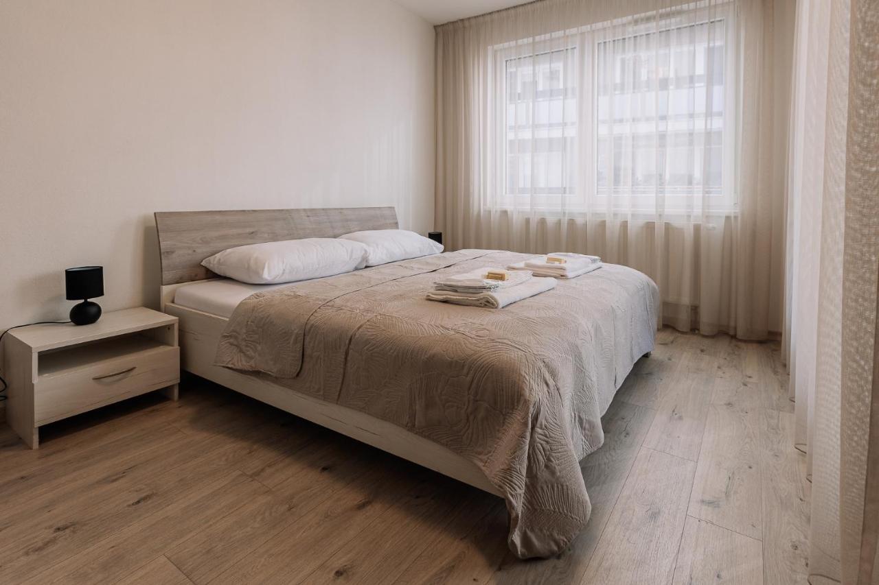 Skau 2 Old Town Family & Business Apartment 2 Floor Free Parking براتسيلافا المظهر الخارجي الصورة