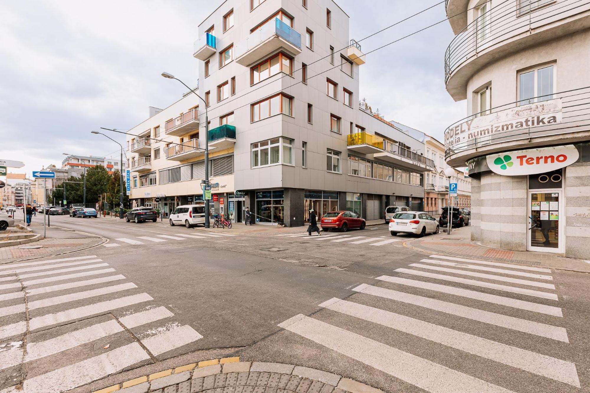 Skau 2 Old Town Family & Business Apartment 2 Floor Free Parking براتسيلافا المظهر الخارجي الصورة